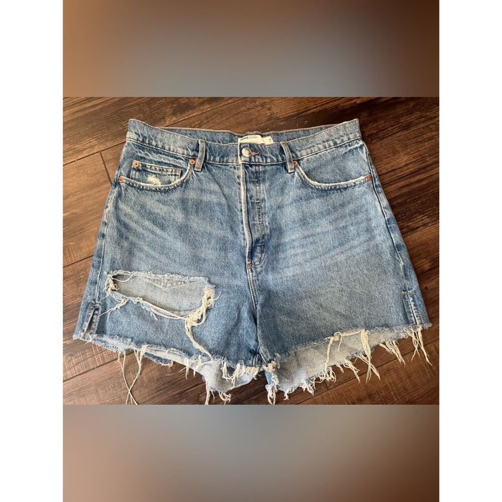 Garage Distressed Denim Shorts Vintage Wash Raw Hem High Rise Women’s Size 13